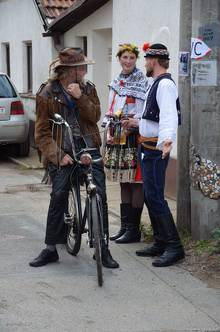 OlgaBig - Hody na Kamence 2013